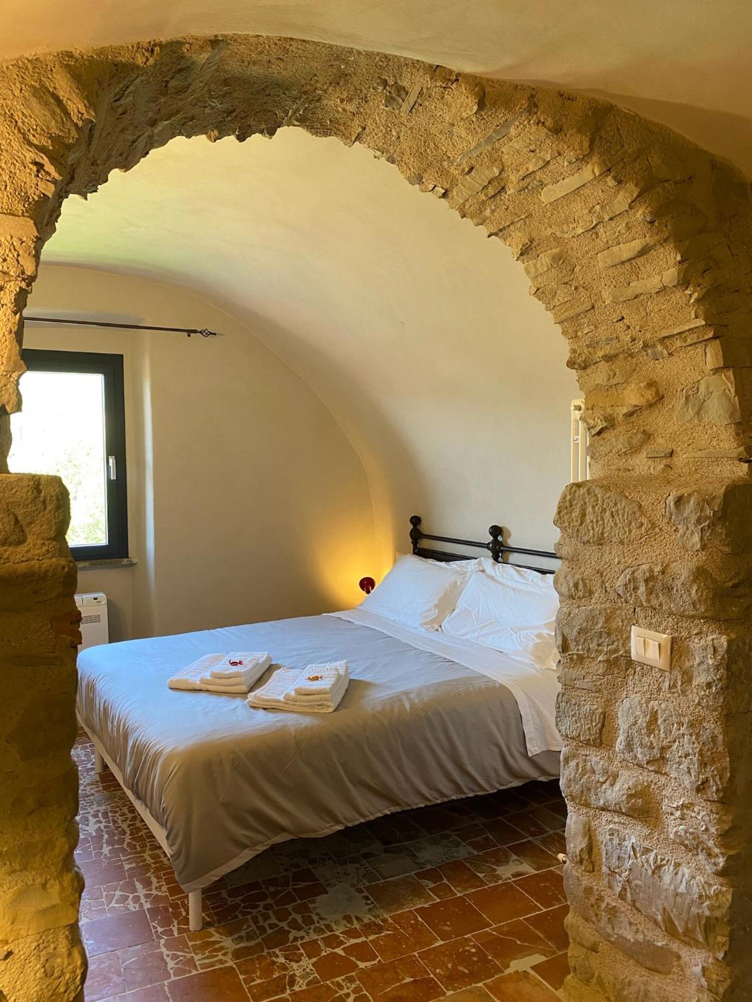 La Casa Medievale Suites E Spa بونتريمولي المظهر الخارجي الصورة