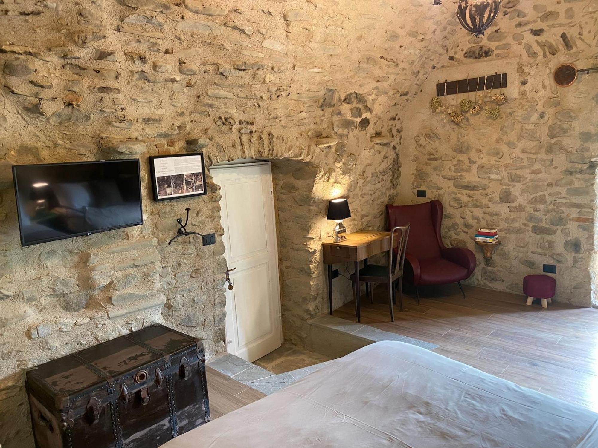 La Casa Medievale Suites E Spa بونتريمولي المظهر الخارجي الصورة