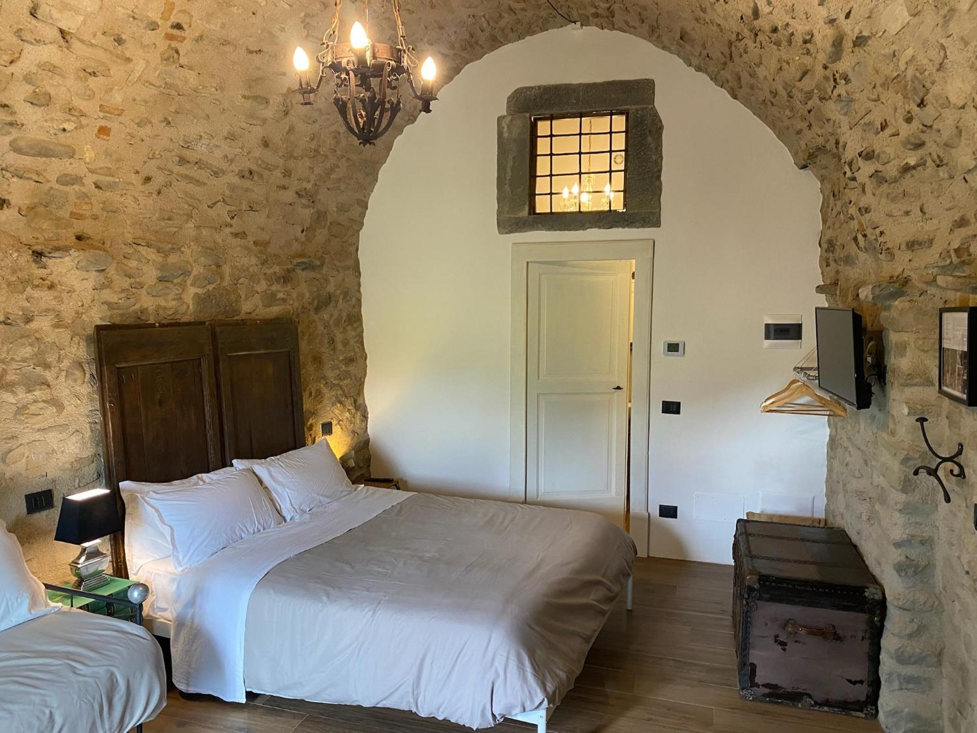 La Casa Medievale Suites E Spa بونتريمولي المظهر الخارجي الصورة