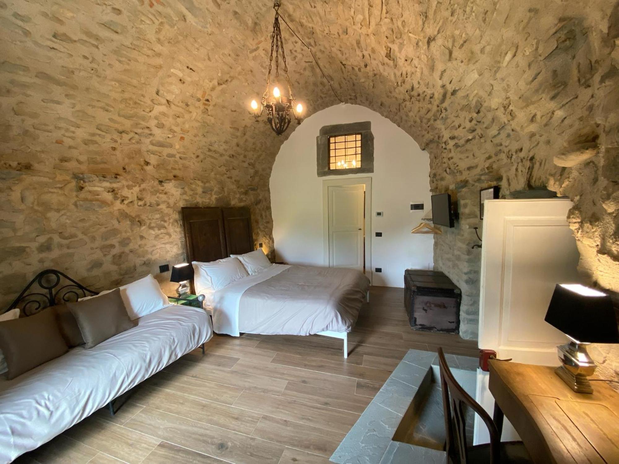 La Casa Medievale Suites E Spa بونتريمولي المظهر الخارجي الصورة